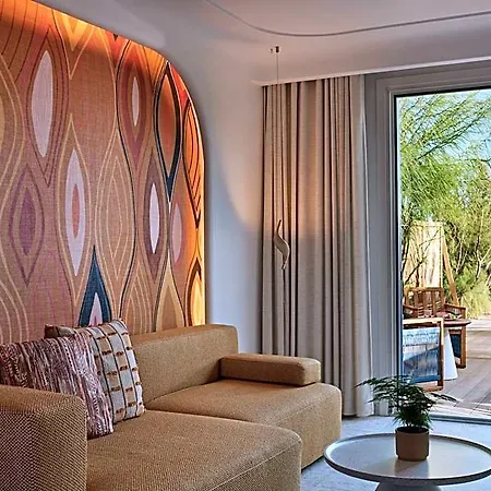 Ξενοδοχείο Myconian Sunrise Relais & Chateaux 5*